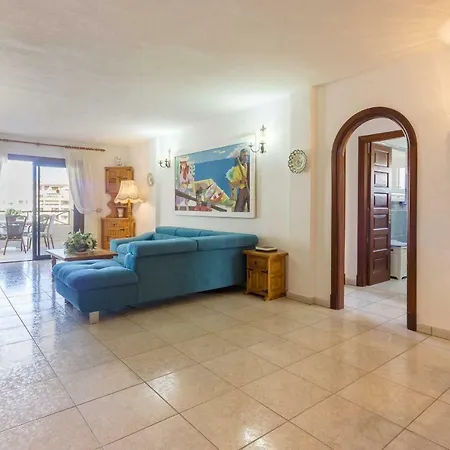 Apartamento San Marino أرونا