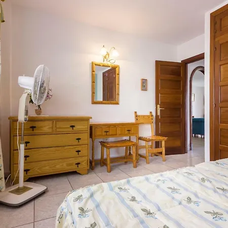 Apartamento San Marino شقة أرونا